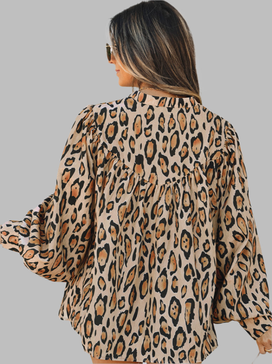  Beige Oversized Leopard Print Casual Shirt, Woman model, with shirt back side view exposed, left hand in air